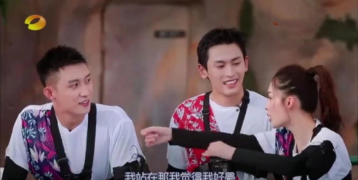 節(jié)目組|時(shí)隔三個(gè)月，張哲瀚再上《快樂(lè)大本營(yíng)》，三個(gè)細(xì)節(jié)突顯他的變化