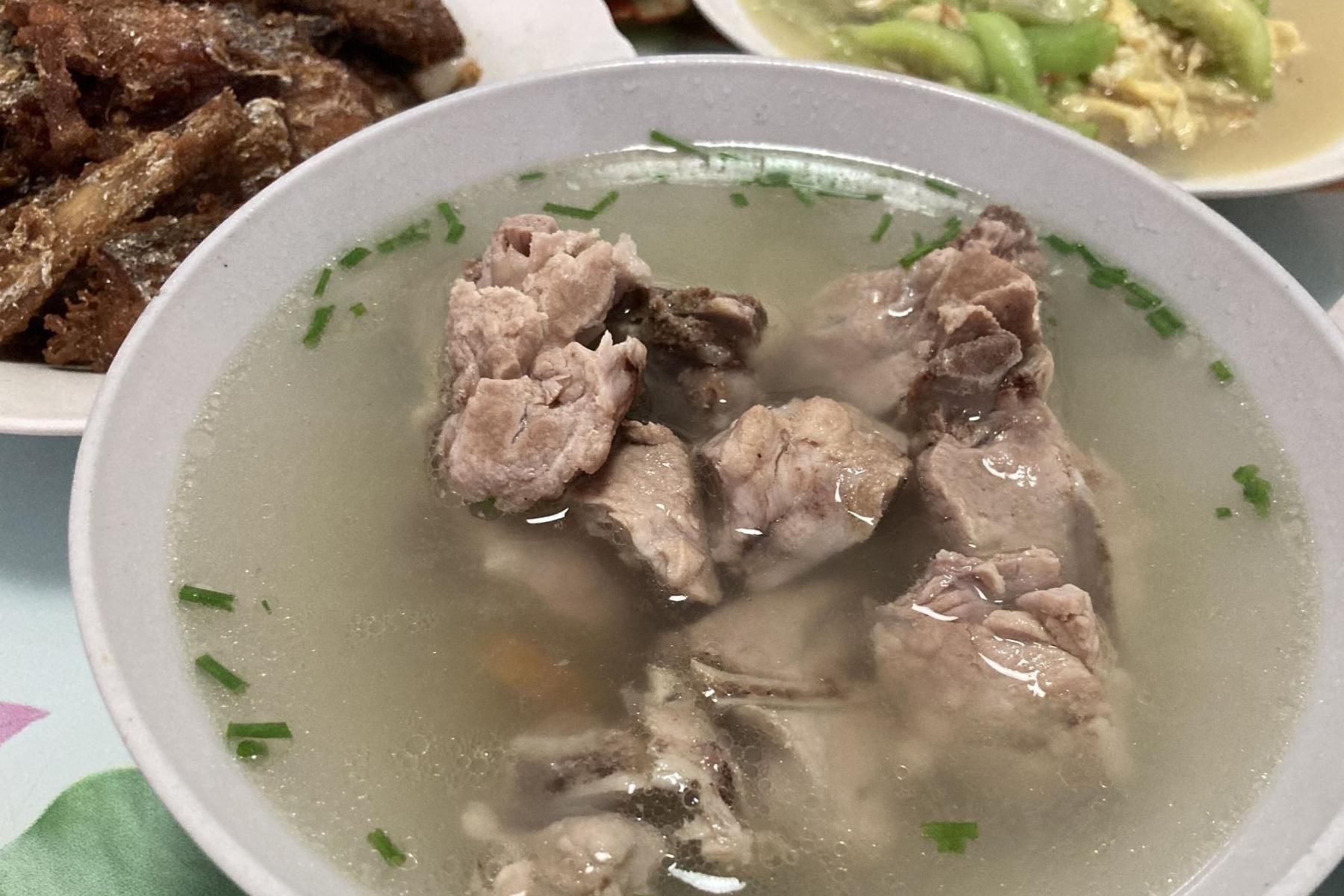 红烧|婆婆做的晚餐七菜一汤,天天吃到撑,网友:一个月的工资都吃光了