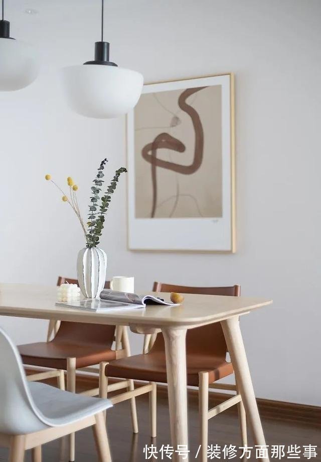 三居室|102平北欧风三居室,大面积留白和温馨治愈系的配色,舒服自在