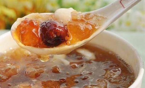 女人40岁后,多吃3种天然“雌激素”,补血排毒,淡斑抗皱防衰老