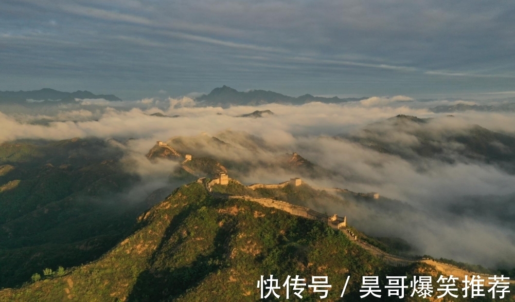 假期|远赴人间惊鸿宴，金山岭长城国庆假期以一场云海奇观完美落幕！