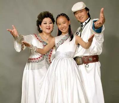 吉祥三宝|2006年，因春晚走红的吉祥三宝，竟已天人永隔，现状让人嘘唏不已