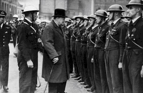 英国|二战时,英国如果不反对德国的话,在战后会有怎样的地位