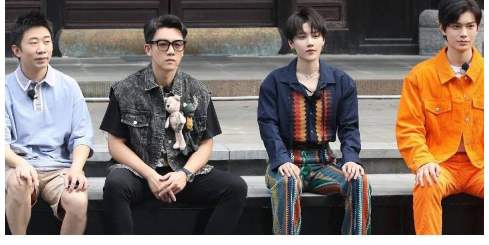 在綜藝《打卡吧，吃貨團》，劉雨昕貢獻了不少笑點