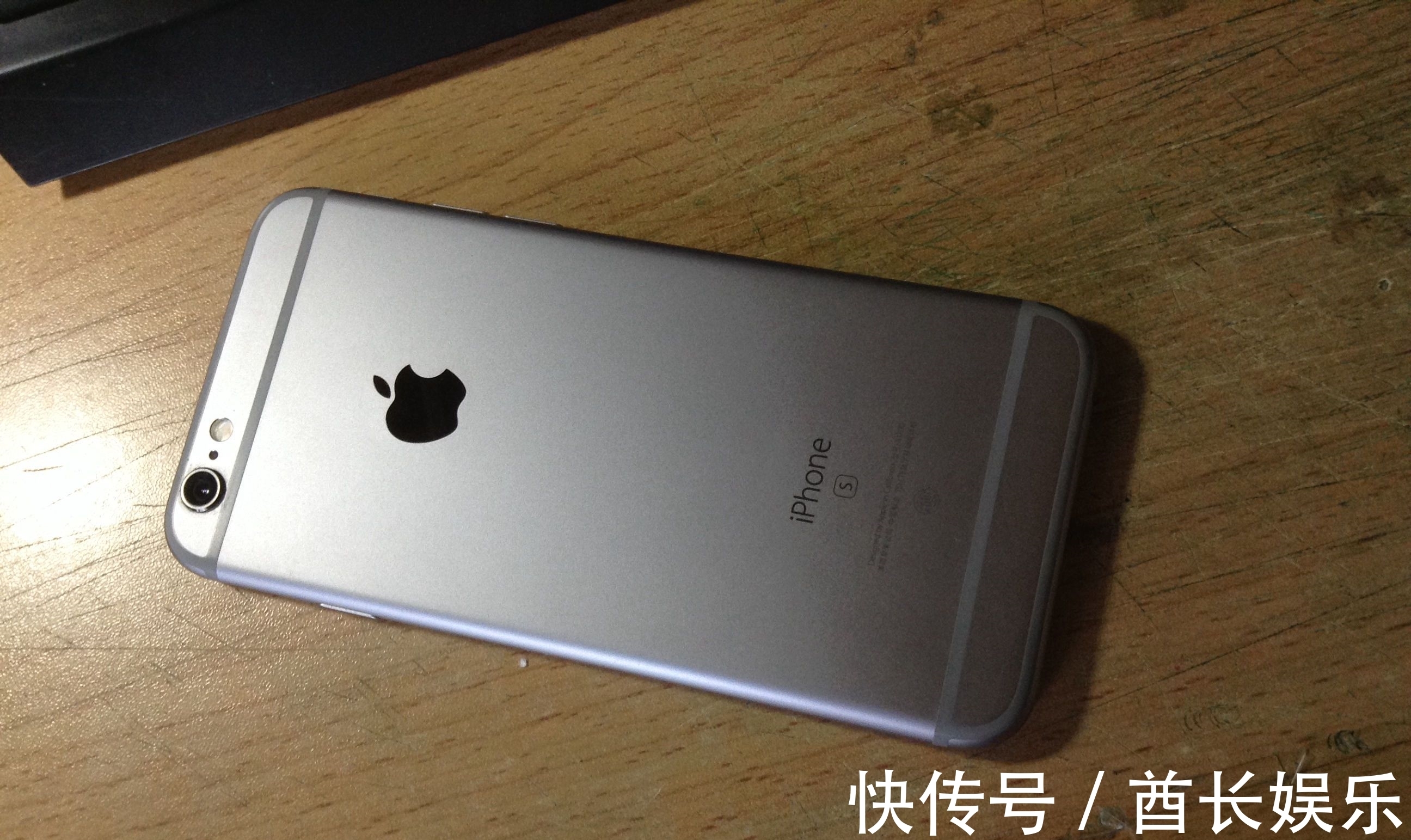 封神|又一款iPhone宣布停产,库克封神大作,几亿用户不舍得换!