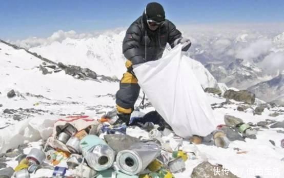 南北两极 卫星下的地球无人区，出现了大自然没有的物质，地球已无“净土”