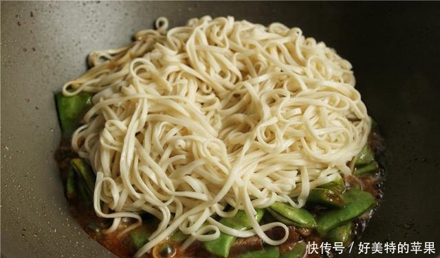 中薪|它是蔬菜中的补钙冠军,钙是鸡肉6倍,比牛奶好吸收,多给孩子吃