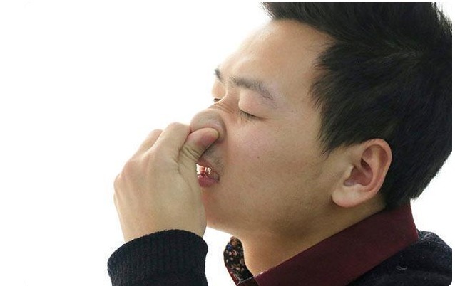 早期症状|男子查出鼻咽癌后,悔不当初:早期症状很明显,却误认为是鼻炎