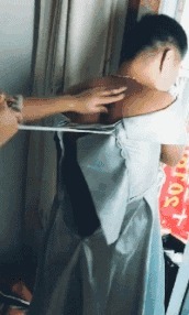 |搞笑GIF趣图:你们确定是来结亲的吗,怎么感觉不像