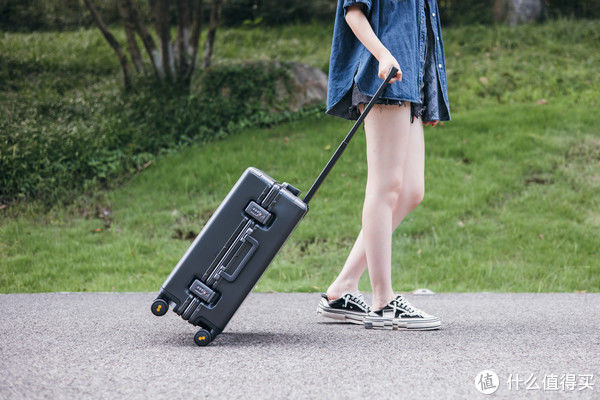 power|开学季来临前,来场说走就走的旅行,地平线8号 POWER登机箱