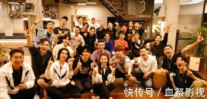 披哥成团后资源对比:5人成赢家,有人成时尚宠儿,有人打回原形