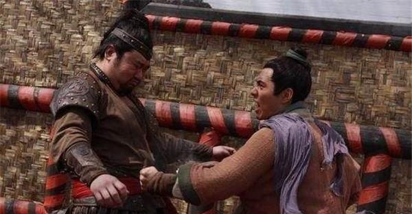 要扮|这个军阀明明是武夫,偏偏要扮青天,闹出大笑话