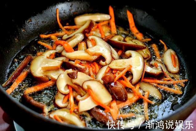 解馋|极简版炒面，杂蔬肉丝乌冬面，开胃解馋不油腻