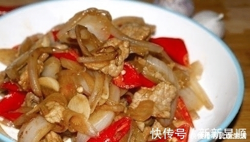 猪肉|洋葱和它是绝配,每周必做一次给孩子吃,鲜嫩美味,做法超简单