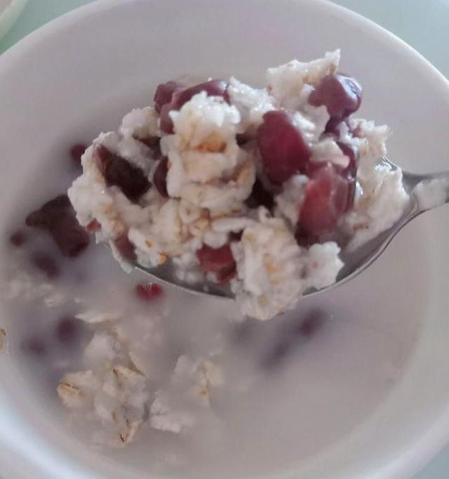 牛奶红豆燕|天然“BB霜”终被发现,每天吃一点,美白变美,皮肤滑嫩水汪汪