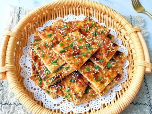  自制酱香饼，香气四溢，味道不比店里差