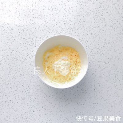 丘比香|#丘比三明治#又软又嫩｜满足食欲「超嫩鸡蛋三明治」