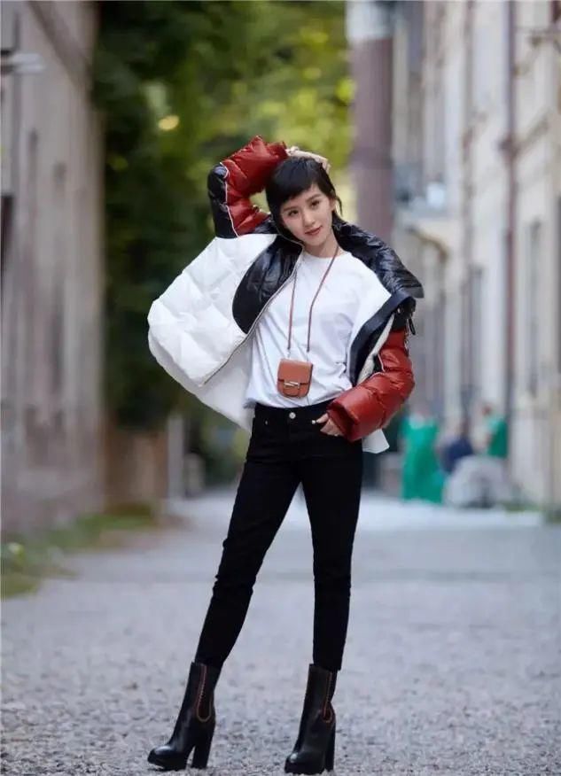  冬季，羽绒服里边搭什么？