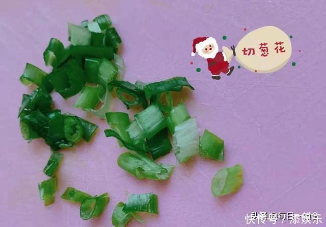 宝宝辅食:胡萝卜虾仁粥,营养全面有助于宝宝成长!