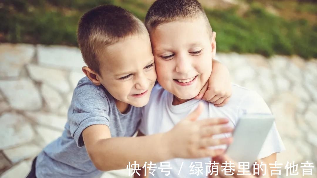 产物|手机是时代进步的产物,不应该成为孩子退步的理由