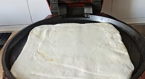  鱼头|秋冬这样吃，菜饭一锅出~鱼头泡饼