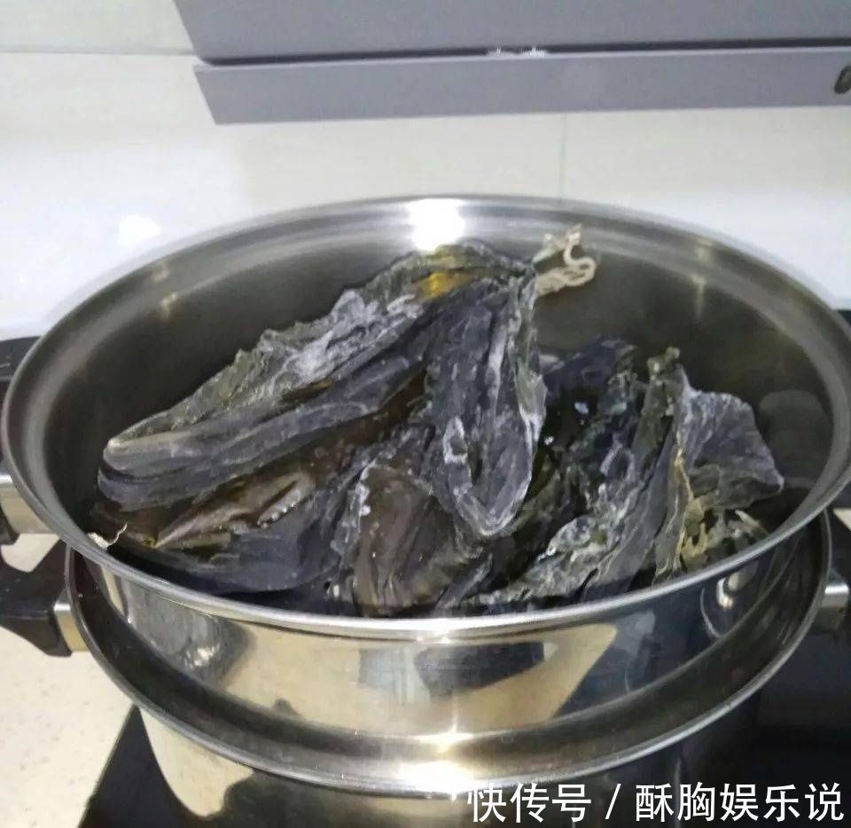 浸泡|海带万万不能直接用水泡,很多人做错,难怪又黑又硬不好吃!