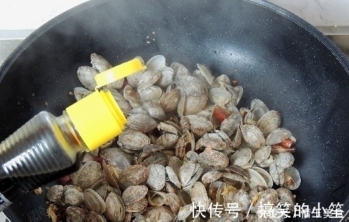 4g|炒花甲别再焯水了,只需1步,肉质鲜嫩无泥沙,香辣开胃超好吃