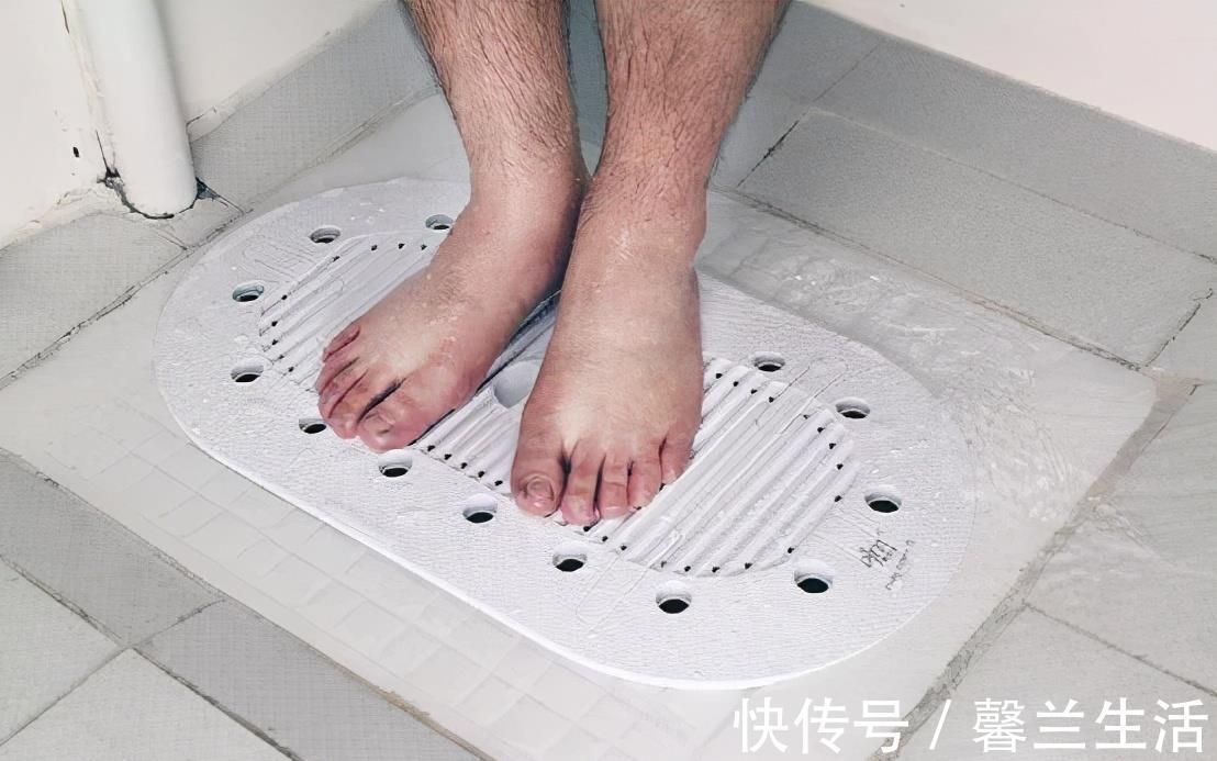 卫生间|越来越多人不在卫生间装马桶了,如今流行这样装,实在太聪明了