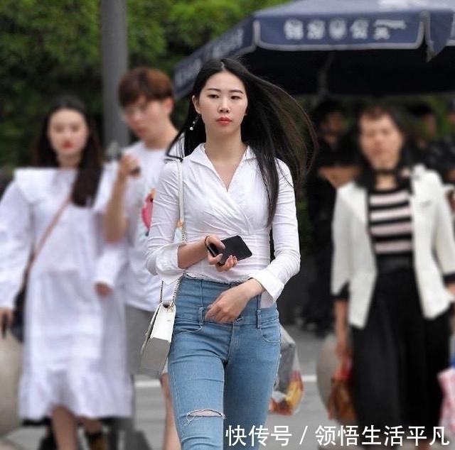 牛仔裤|牛仔裤带来与众不同的时尚气息,精美舒适自然,打造甜美迷人气质