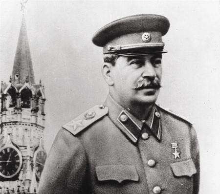 技术工人|斯大林是如何控制那些高干的除清洗外,还用特权、钱袋制度收买