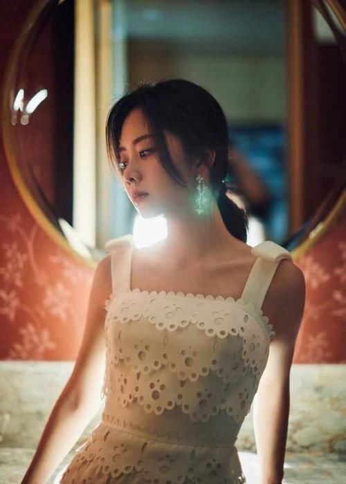 秃头|女人扎马尾时少犯这3个“错误”!不仅显脸大,还极易发际线后移