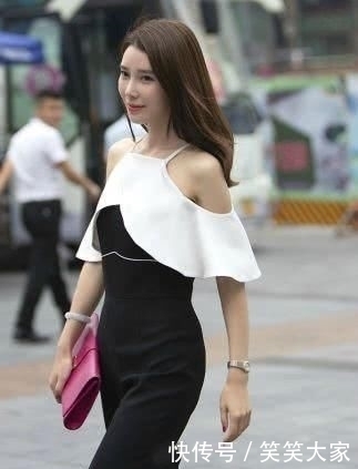 年轻|绝美的气质美女,走在街上彰显年轻女人的优美身姿