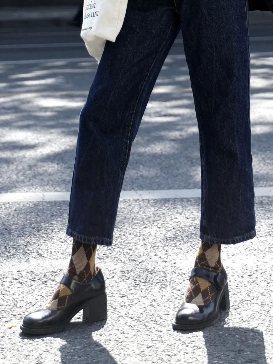 玛丽珍|秋天的时髦，是袜子给的