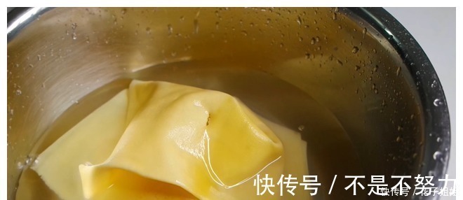 豆腐皮最好吃做法,不凉拌,不用炒,真是太香了,看着都好吃!