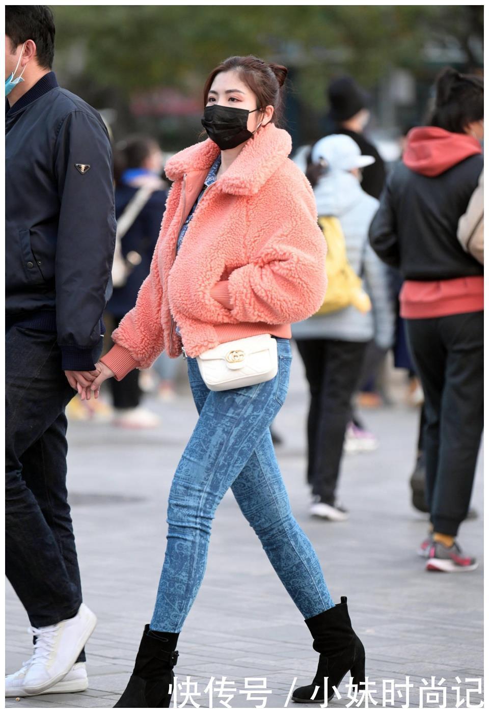 短靴|穿搭简便的牛仔裤,选长靴还是短靴来衬托,高跟款式会更好么?