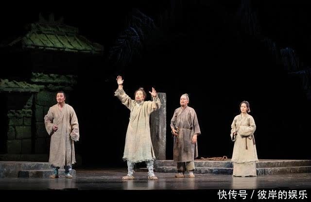 《吴王金戈越王剑》三登首都剧场:少年皓首,艺术不老