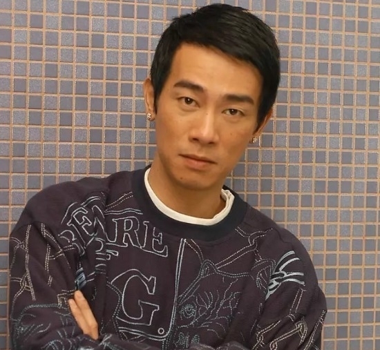 山鸡哥|《披荆斩棘的哥哥》开播,陈小春就露出本色,山鸡哥竟变这样了?