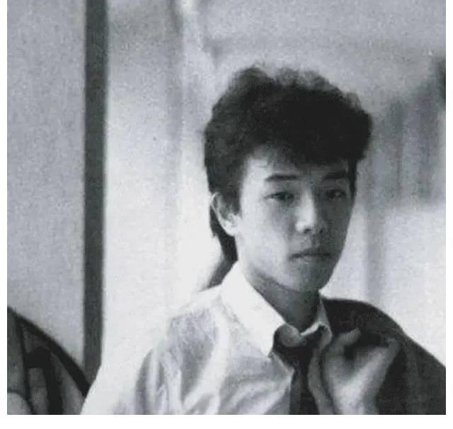 吉他手|披荆斩棘，hold不住黄贯中的狂