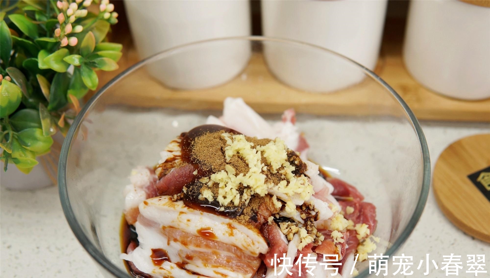 湿润状|做粉蒸肉，老一辈传下来的3个窍门，五花肉酥烂不腻，米粉不夹生