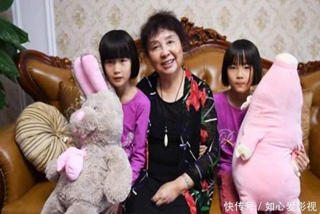 龙凤胎|孕妈生了对“龙凤胎”,护士激动报喜反被开除,只因多说了一句话