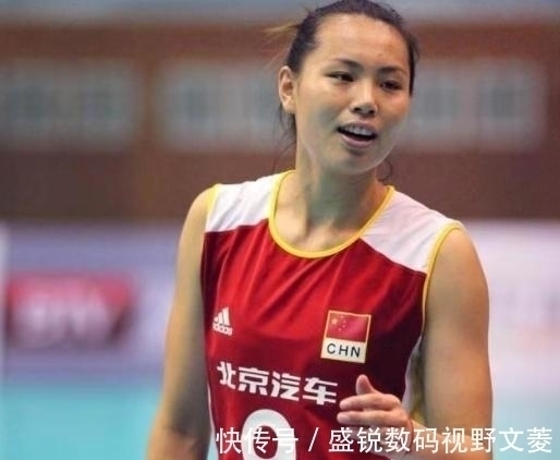 女排|女排世界冠军曾春蕾,嫁海归总裁,如今挺孕肚做瑜伽已发福