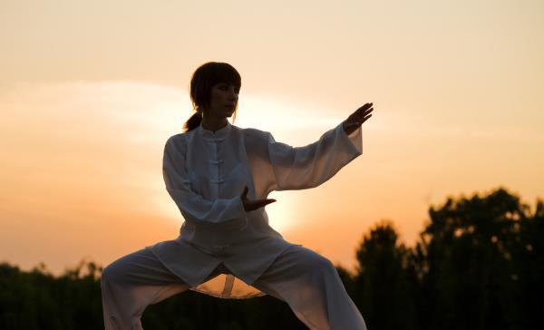 想延缓衰老,从呼吸开始:跟着这样做,让内脏“动”起来