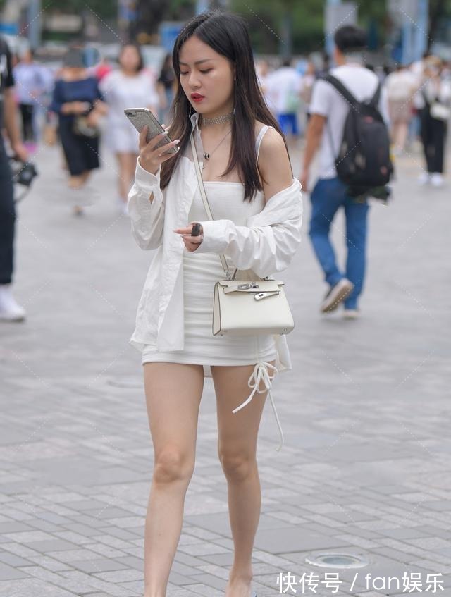 搭配|纯白网纱衬衣搭配抽绳褶皱裙，纯洁干净，优雅灵动的仙女风穿搭