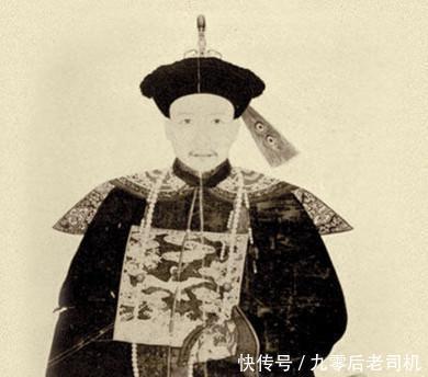 和?|和珅我有太上皇密旨,敢动我,嘉庆打开,和珅瞪圆了眼珠子