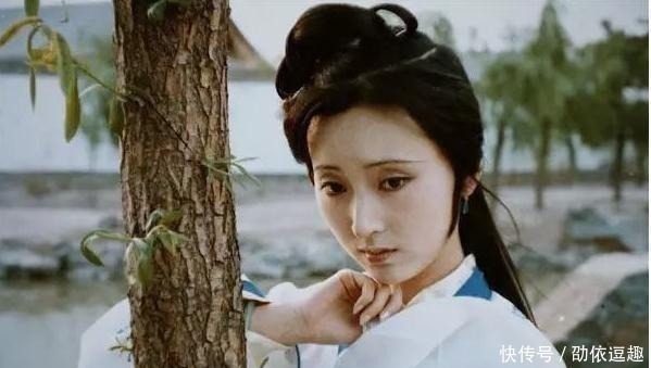 宝玉#林黛玉真不介意宝玉跟袭人的关系吗?紫鹃给出了答案