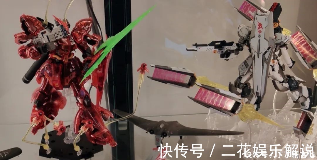 模型秀|高达模型秀5年胶佬的柜子是啥子模样熊霸开会!