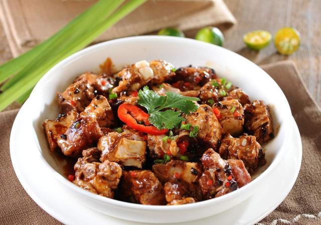 色香味俱全的几道家常菜,看着就有食欲,来客人露一手绝对有面子