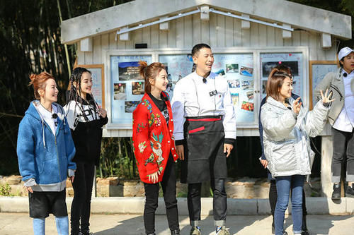 楊迪|楊超越玩游戲大哭，楊迪輸了被人抬起，綜藝節目的底線何在？