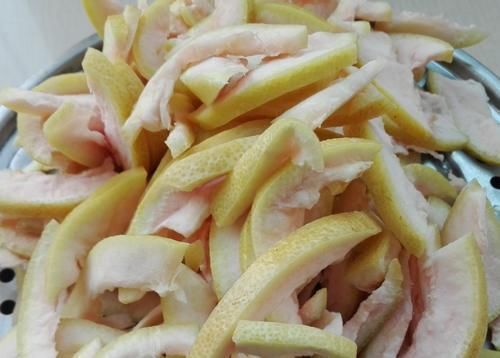 柚子皮|它才是“天然止咳剂”,一周吃3次,咳嗽不咳,营养极高,常吃身体棒