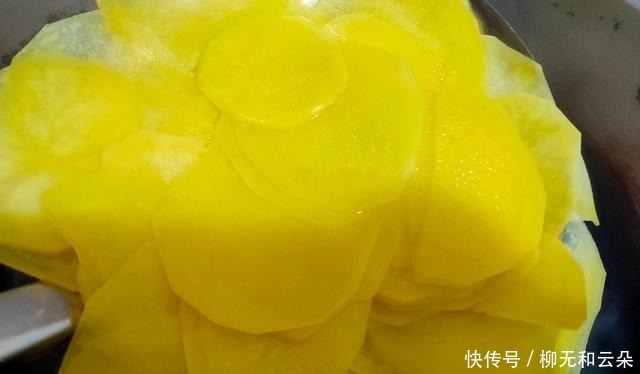 土豆加一物,比学校门口的还要美味